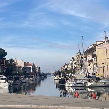 Nel Cuore Di Grado Apartment Bagian luar foto